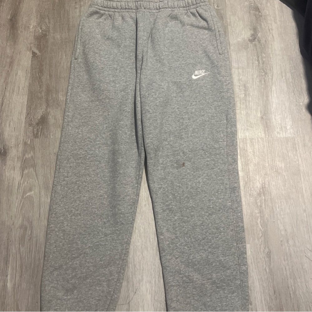 grey Nike sweatpants